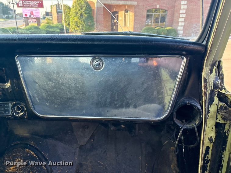 image for item EH7526 1971 Chevrolet C10 pickup truck