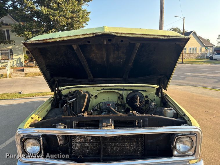 image for item EH7526 1971 Chevrolet C10 pickup truck