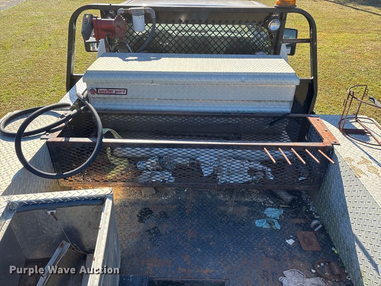 image for item EJ7681 2008 Ford F350 Super Duty XL flatbed pickup truck