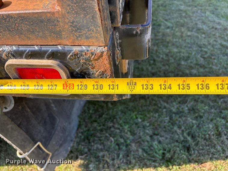 image for item EJ7681 2008 Ford F350 Super Duty XL flatbed pickup truck