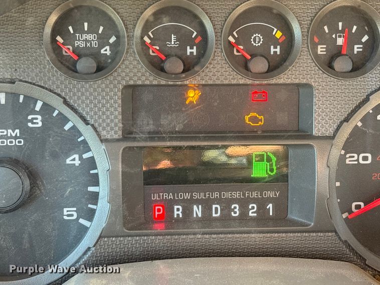 image for item EJ7681 2008 Ford F350 Super Duty XL flatbed pickup truck