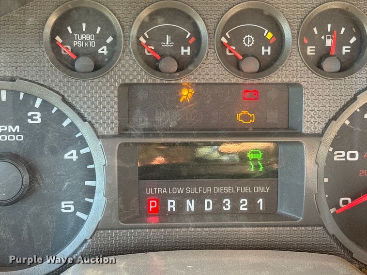 image for item EJ7681 2008 Ford F350 Super Duty XL flatbed pickup truck