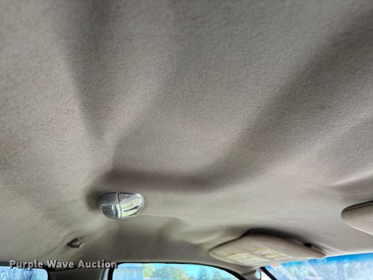 image for item EJ7681 2008 Ford F350 Super Duty XL flatbed pickup truck