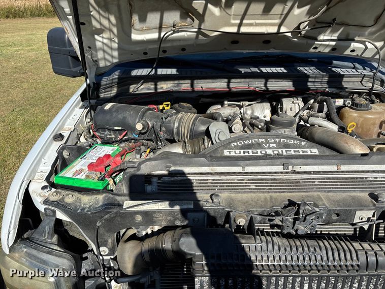 image for item EJ7681 2008 Ford F350 Super Duty XL flatbed pickup truck