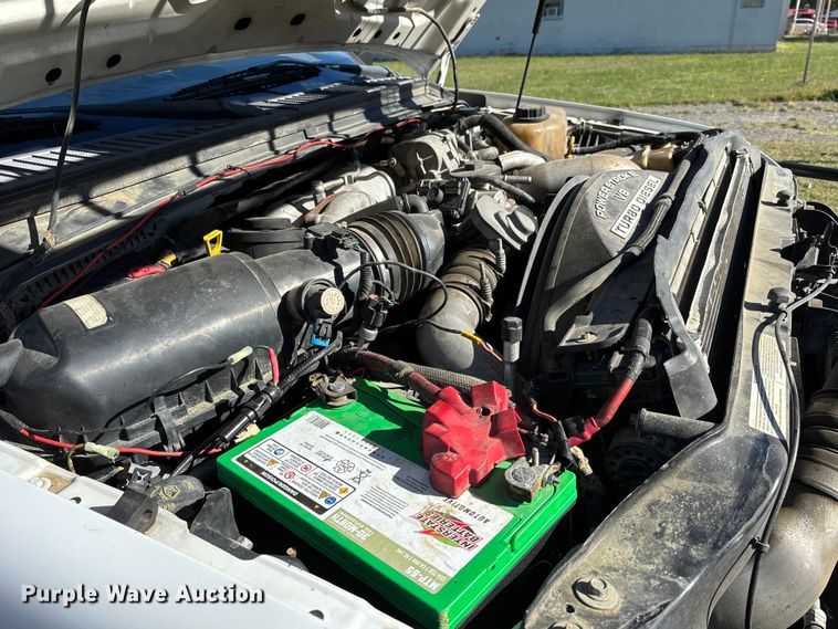 image for item EJ7681 2008 Ford F350 Super Duty XL flatbed pickup truck