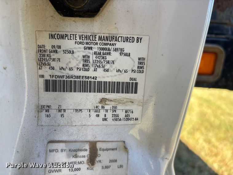 image for item EJ7681 2008 Ford F350 Super Duty XL flatbed pickup truck