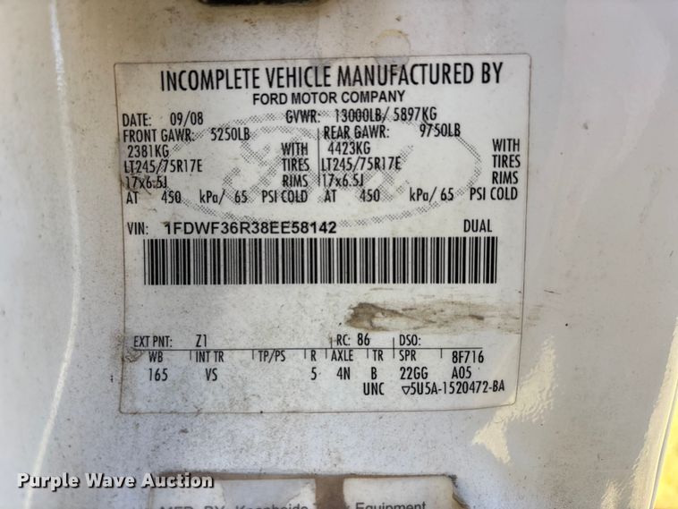 image for item EJ7681 2008 Ford F350 Super Duty XL flatbed pickup truck