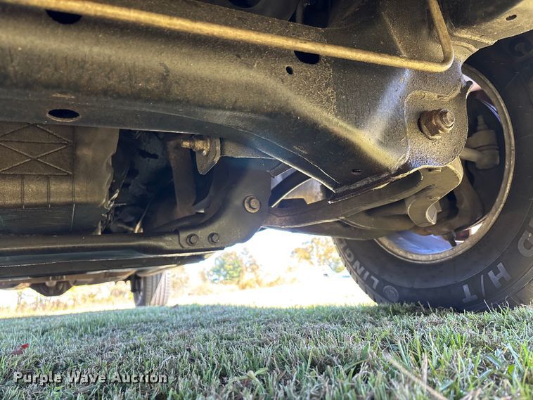 image for item EJ7682 2007 Ford F150 XL pickup truck