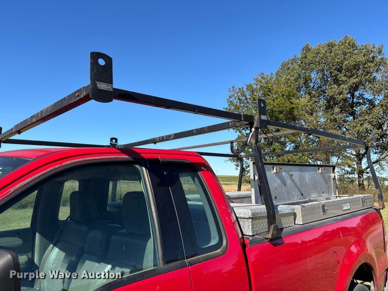 image for item EJ7682 2007 Ford F150 XL pickup truck