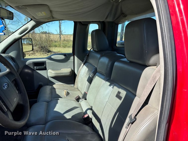 image for item EJ7682 2007 Ford F150 XL pickup truck