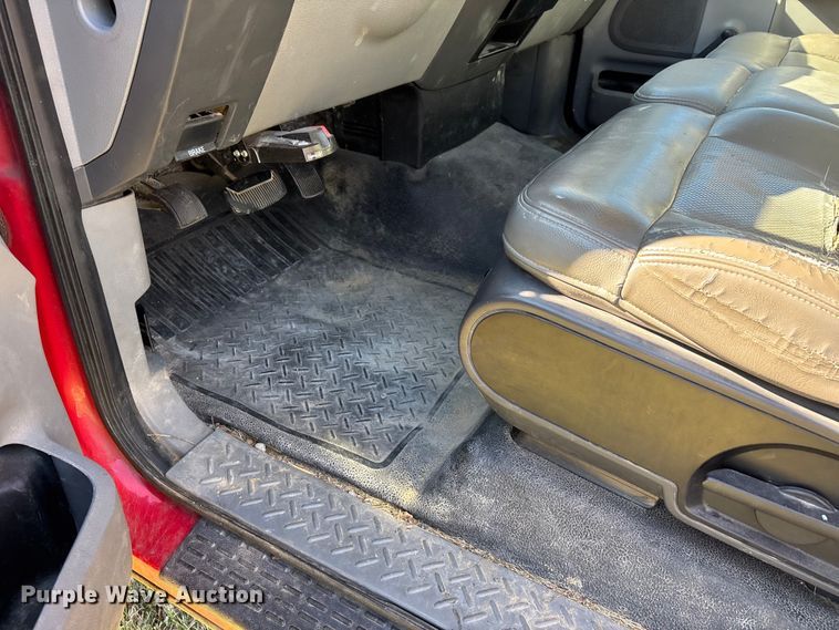 image for item EJ7682 2007 Ford F150 XL pickup truck