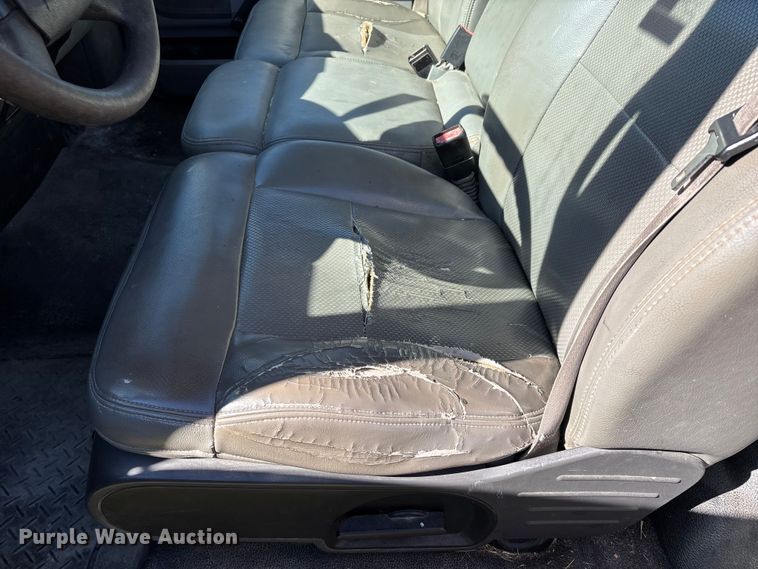 image for item EJ7682 2007 Ford F150 XL pickup truck