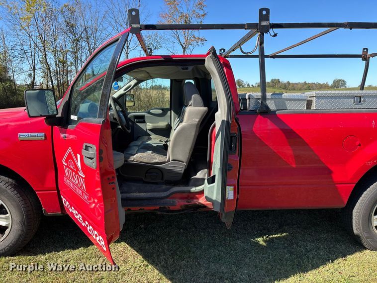 image for item EJ7682 2007 Ford F150 XL pickup truck