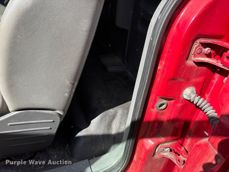 image for item EJ7682 2007 Ford F150 XL pickup truck