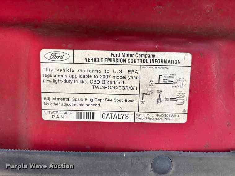 image for item EJ7682 2007 Ford F150 XL pickup truck