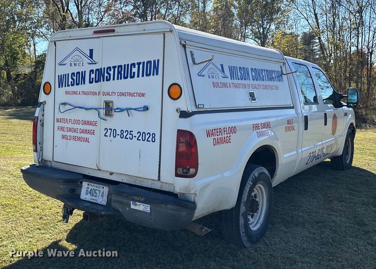 image for item EJ7683 2004 Ford F350 Super Duty XL Crew Cab pickup truck