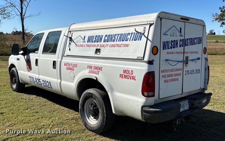 image for item EJ7683 2004 Ford F350 Super Duty XL Crew Cab pickup truck