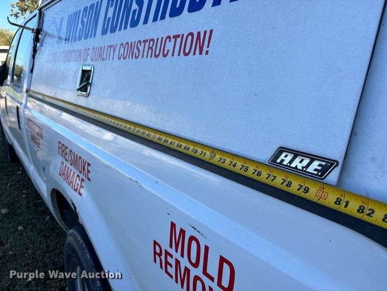 image for item EJ7683 2004 Ford F350 Super Duty XL Crew Cab pickup truck