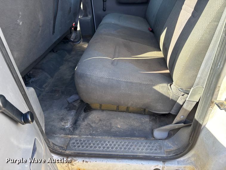 image for item EJ7683 2004 Ford F350 Super Duty XL Crew Cab pickup truck