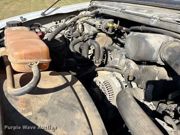 image for item EJ7683 2004 Ford F350 Super Duty XL Crew Cab pickup truck