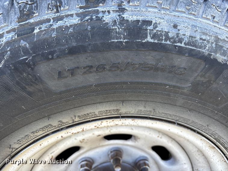 image for item EJ7683 2004 Ford F350 Super Duty XL Crew Cab pickup truck