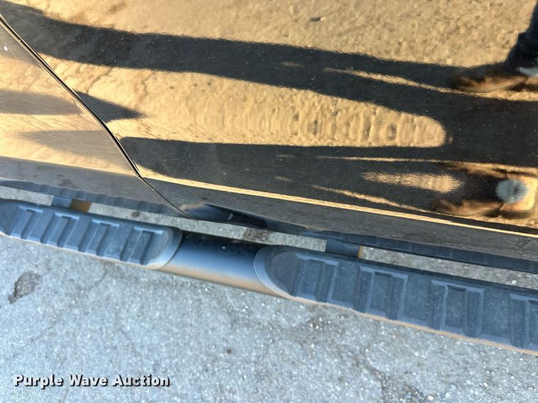 image for item EL0024 2019 Chevrolet Silverado 2500HD Double Cab pickup truck