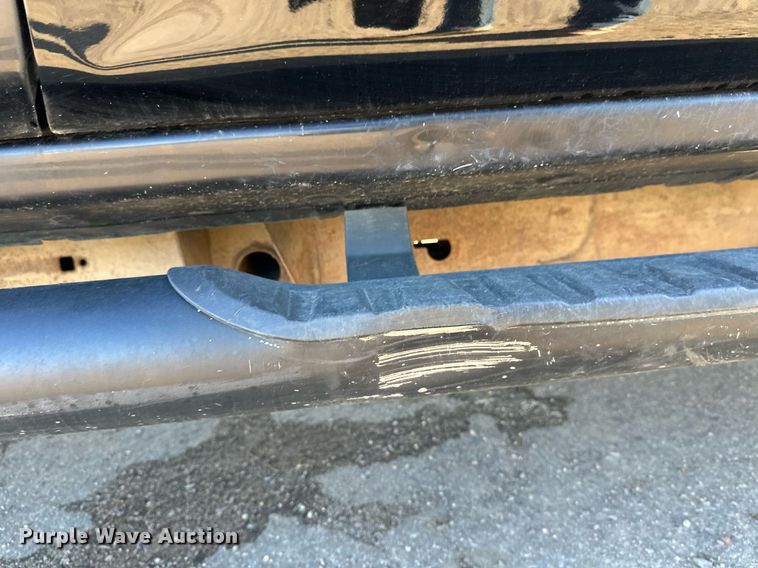 image for item EL0024 2019 Chevrolet Silverado 2500HD Double Cab pickup truck