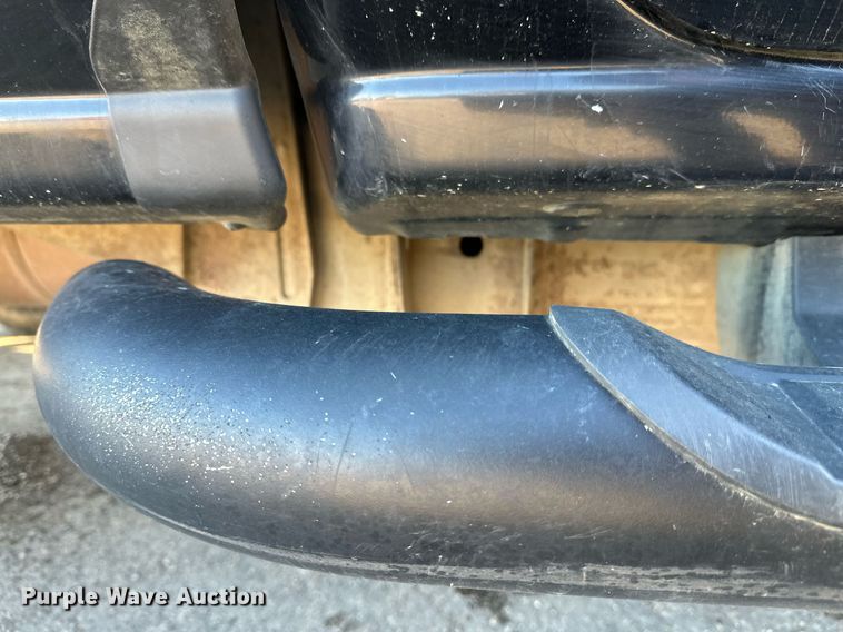 image for item EL0024 2019 Chevrolet Silverado 2500HD Double Cab pickup truck