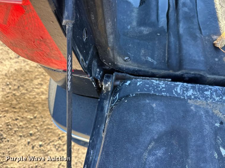 image for item EL0024 2019 Chevrolet Silverado 2500HD Double Cab pickup truck