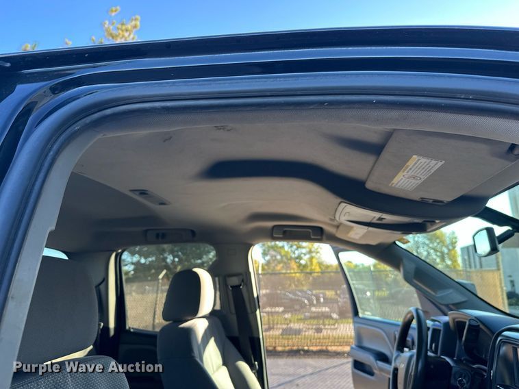 image for item EL0024 2019 Chevrolet Silverado 2500HD Double Cab pickup truck