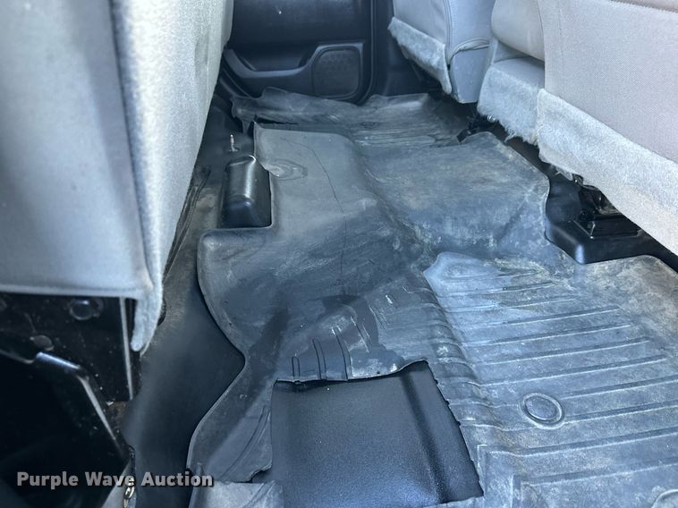 image for item EL0024 2019 Chevrolet Silverado 2500HD Double Cab pickup truck