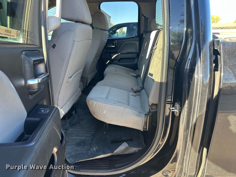 image for item EL0024 2019 Chevrolet Silverado 2500HD Double Cab pickup truck