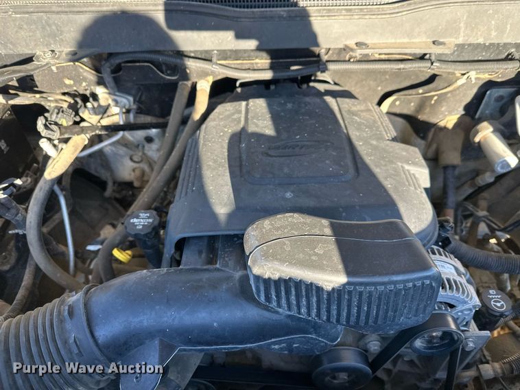 image for item EL0024 2019 Chevrolet Silverado 2500HD Double Cab pickup truck