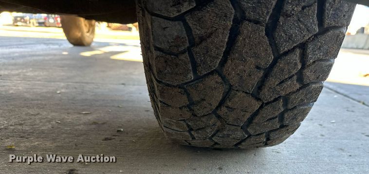 image for item EL0024 2019 Chevrolet Silverado 2500HD Double Cab pickup truck