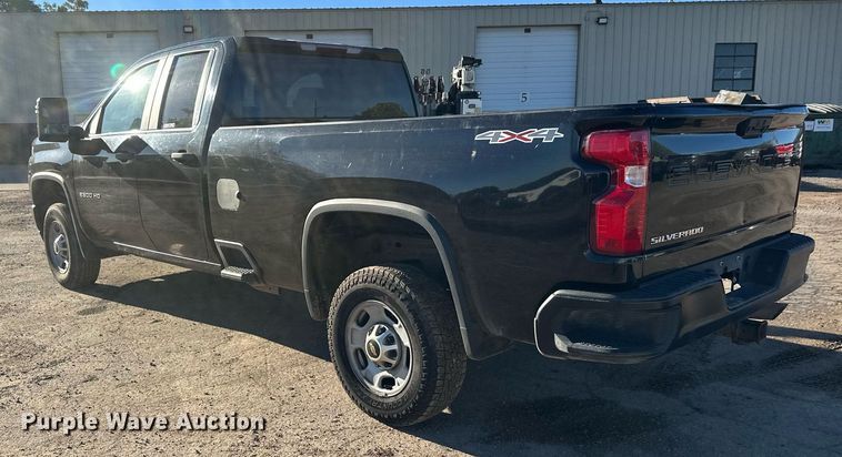 image for item EL0025 2020 Chevrolet Silverado 2500HD Double Cab pickup truck