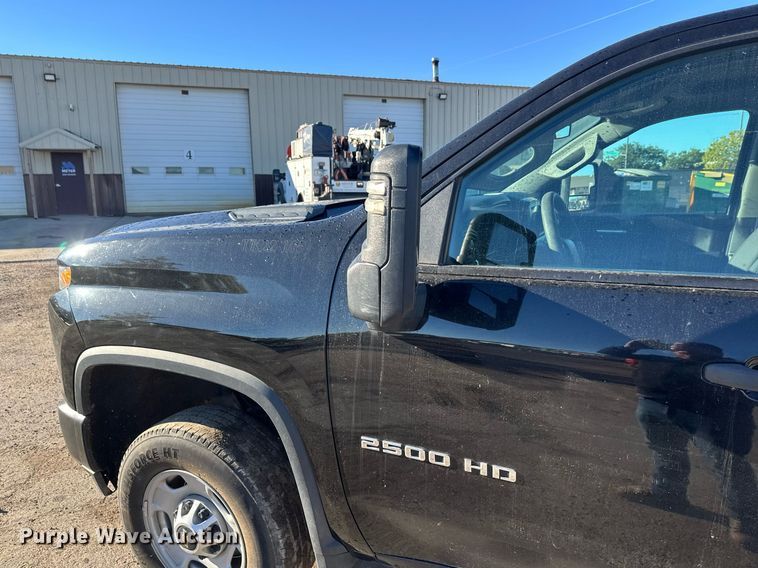 image for item EL0025 2020 Chevrolet Silverado 2500HD Double Cab pickup truck