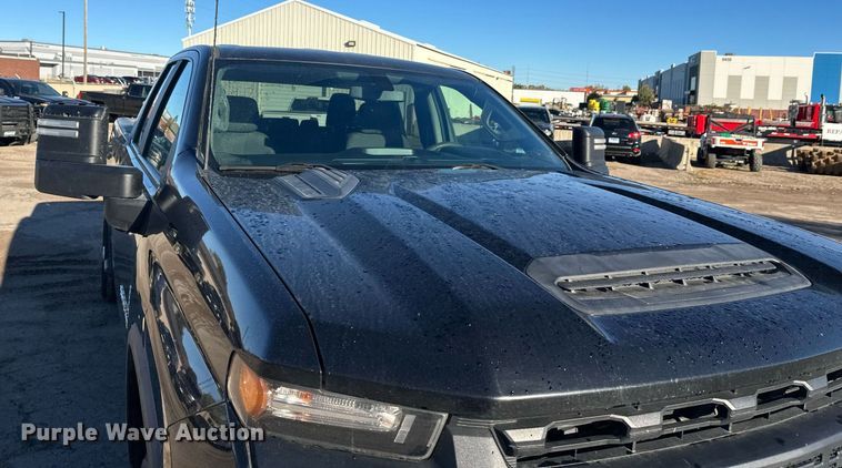 image for item EL0025 2020 Chevrolet Silverado 2500HD Double Cab pickup truck