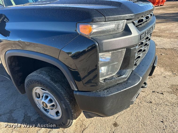 image for item EL0025 2020 Chevrolet Silverado 2500HD Double Cab pickup truck