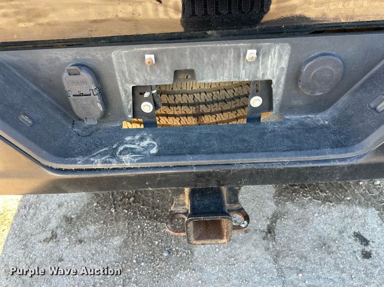 image for item EL0025 2020 Chevrolet Silverado 2500HD Double Cab pickup truck