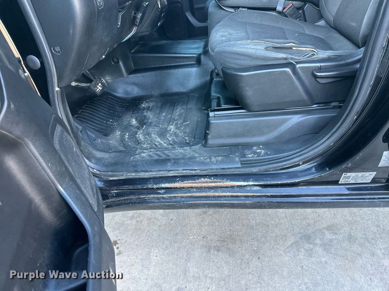 image for item EL0025 2020 Chevrolet Silverado 2500HD Double Cab pickup truck