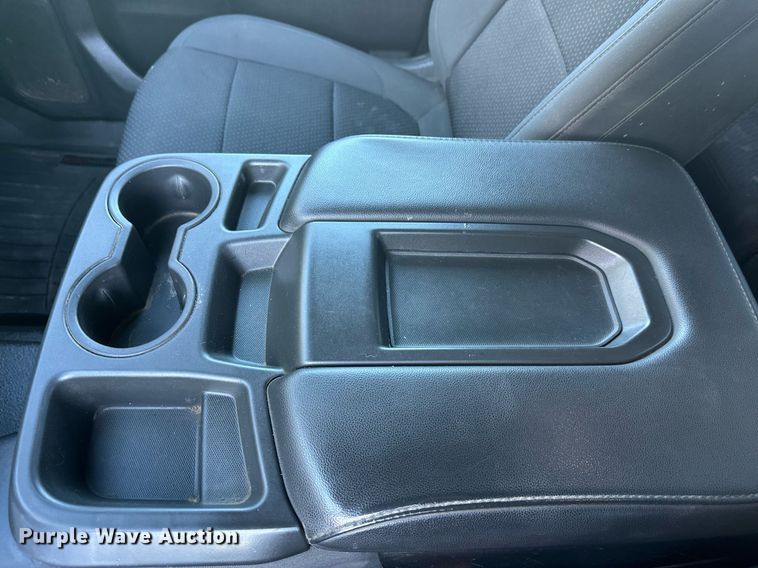 image for item EL0025 2020 Chevrolet Silverado 2500HD Double Cab pickup truck