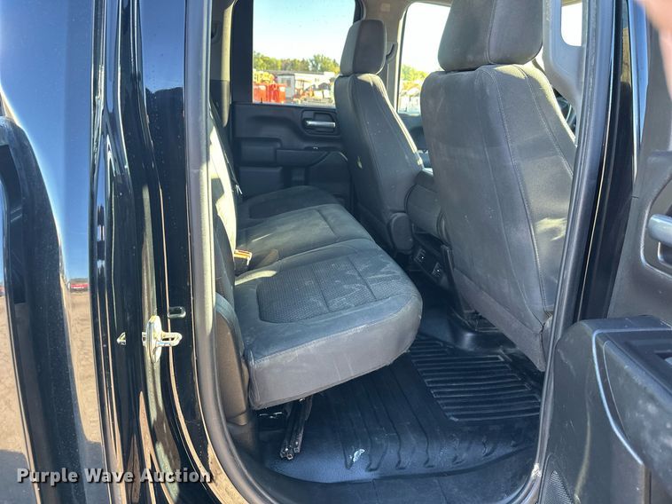 image for item EL0025 2020 Chevrolet Silverado 2500HD Double Cab pickup truck