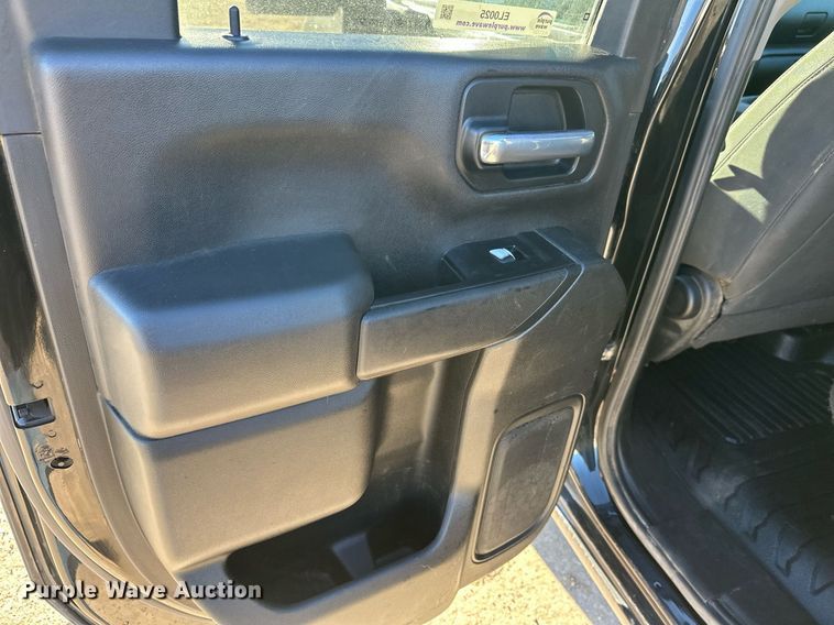 image for item EL0025 2020 Chevrolet Silverado 2500HD Double Cab pickup truck