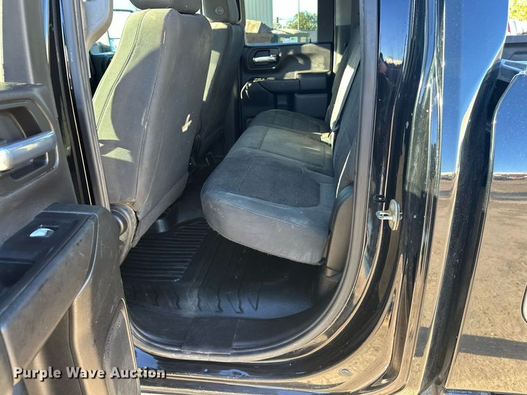 image for item EL0025 2020 Chevrolet Silverado 2500HD Double Cab pickup truck