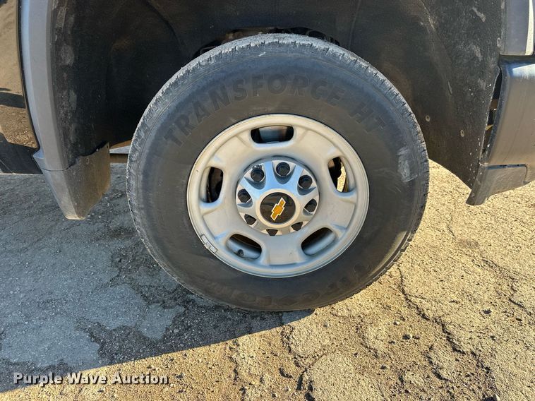 image for item EL0025 2020 Chevrolet Silverado 2500HD Double Cab pickup truck