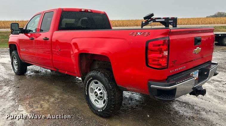 image for item EL0033 2019 Chevrolet Silverado 2500HD Double Cab pickup truck