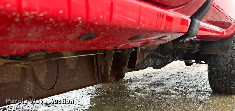 image for item EL0033 2019 Chevrolet Silverado 2500HD Double Cab pickup truck