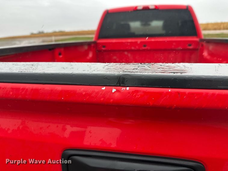 image for item EL0033 2019 Chevrolet Silverado 2500HD Double Cab pickup truck