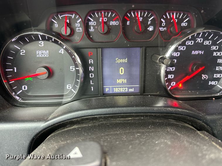 image for item EL0033 2019 Chevrolet Silverado 2500HD Double Cab pickup truck