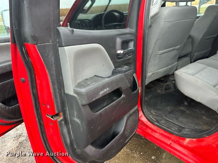 image for item EL0033 2019 Chevrolet Silverado 2500HD Double Cab pickup truck